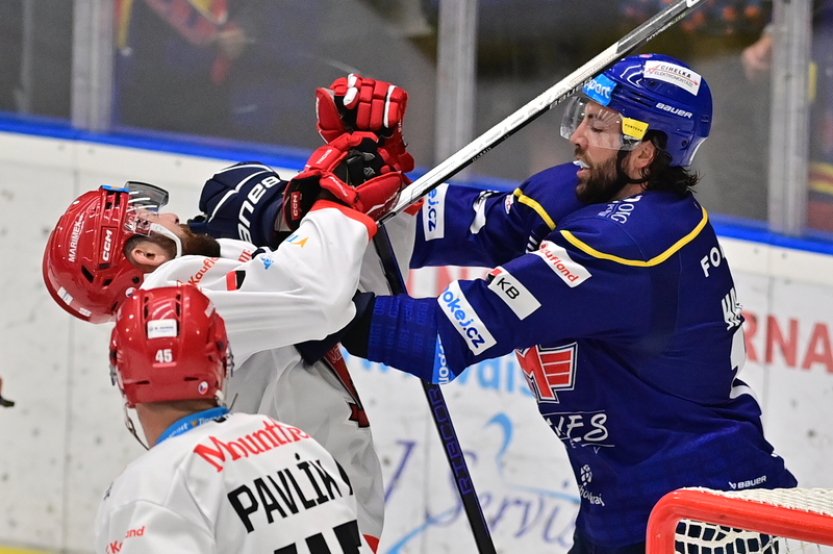 Českobudějovičtí hokejisté přetlačili Hradec, v prodloužení rozhodl Kubík