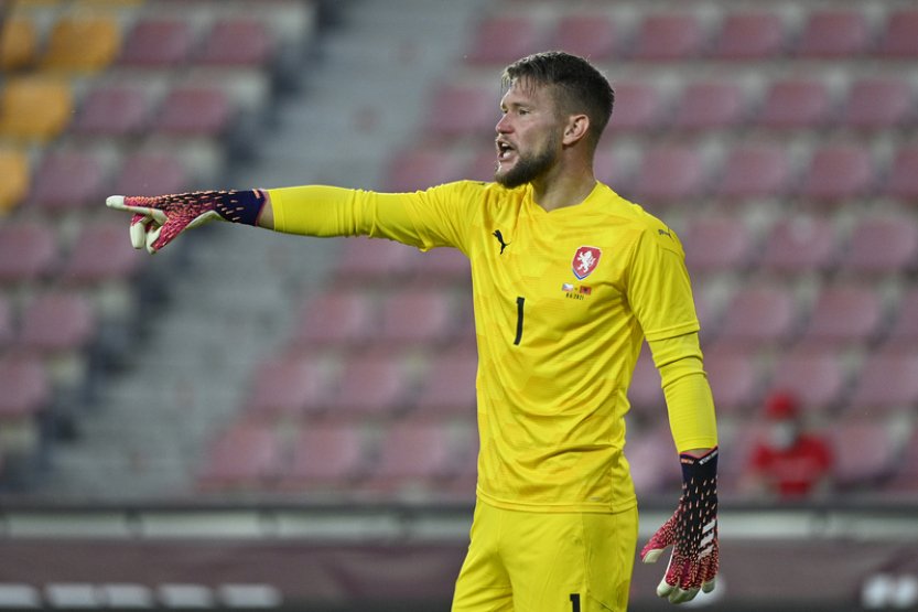 Brankář Vaclík po půl roce skončil v Huddersfieldu a bude volným hráčem