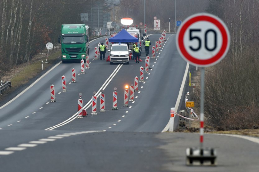 Saské okresy jsou kvůli migrantům na hraně kapacit, Fojtsko zřídilo krizový štáb
