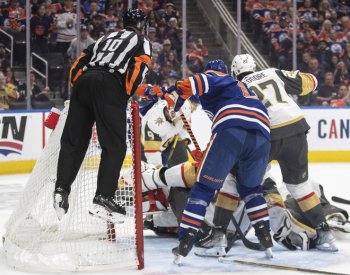 Hokejisté Vegas vyhráli v Edmontonu, výhru řídili Eichel a Marchessault