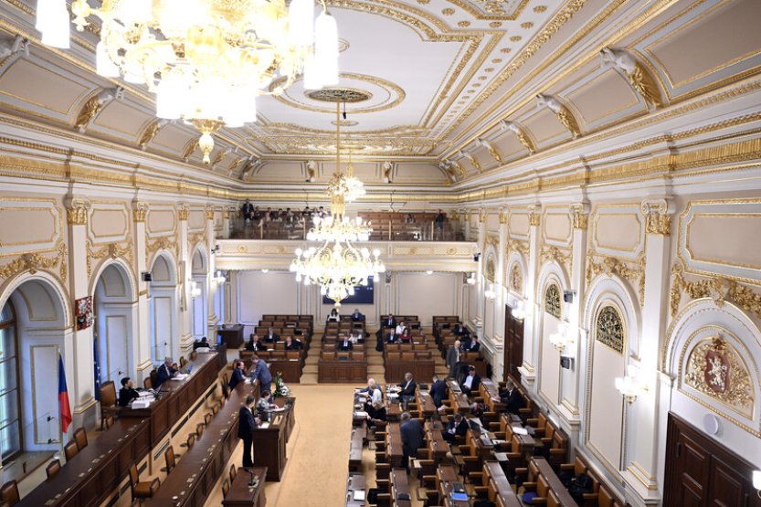 Poslanci se vrátí ke schvalování konsolidačního balíčku