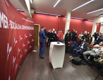 Strana Směr-SD před slovenskými volbami podle nového modelu vede jen těsně