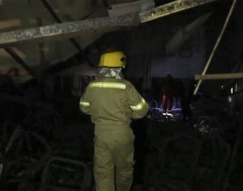 Nejméně 100 lidí zemřelo a 150 bylo zraněno při požáru na svatbě v Iráku