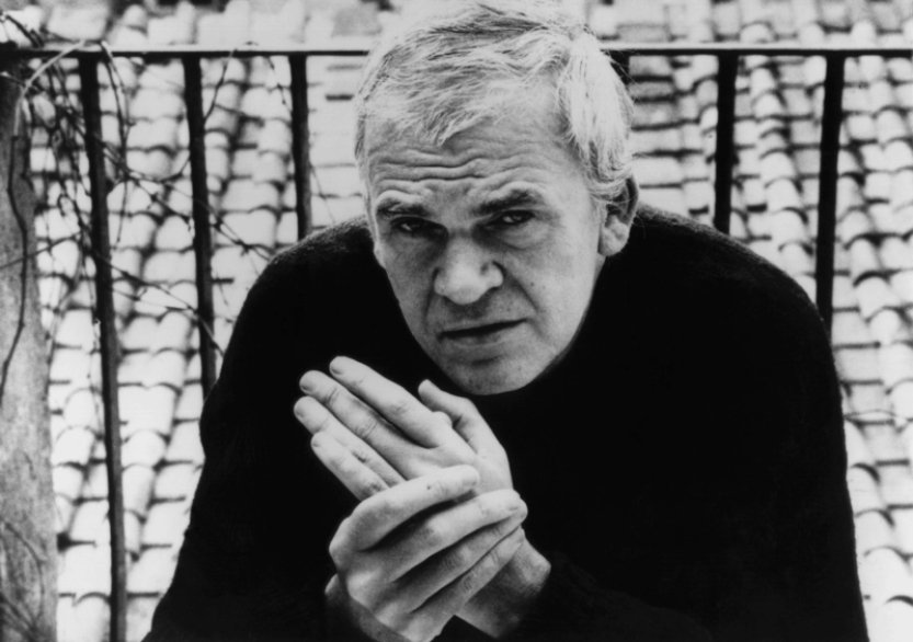 Milan Kundera obsadí poslední místo v tzv. čestném kruhu na brněnském hřbitově