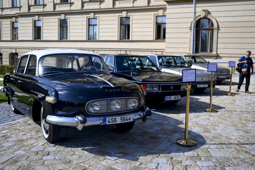 Tatra 603 před 60 lety vozila ministry, teď stojí tři miliony korun