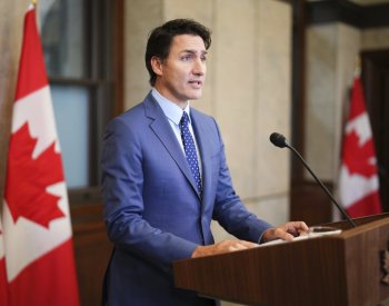 Kanadský premiér se omluvil za ovace sněmovny bývalému členu nacistické jednotky