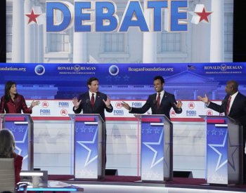 Republikánští kandidáti v debatě kritizovali Trumpa i Bidena