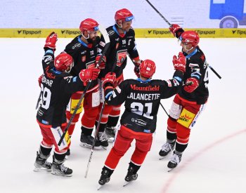 Hradec Králové v první repríze finále vyhrál v Třinci jasně 5:0