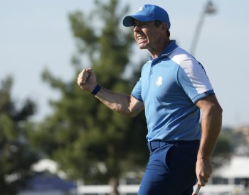 Po prvním dnu Ryder Cupu vedou Evropané nad USA nečekaně o pět bodů