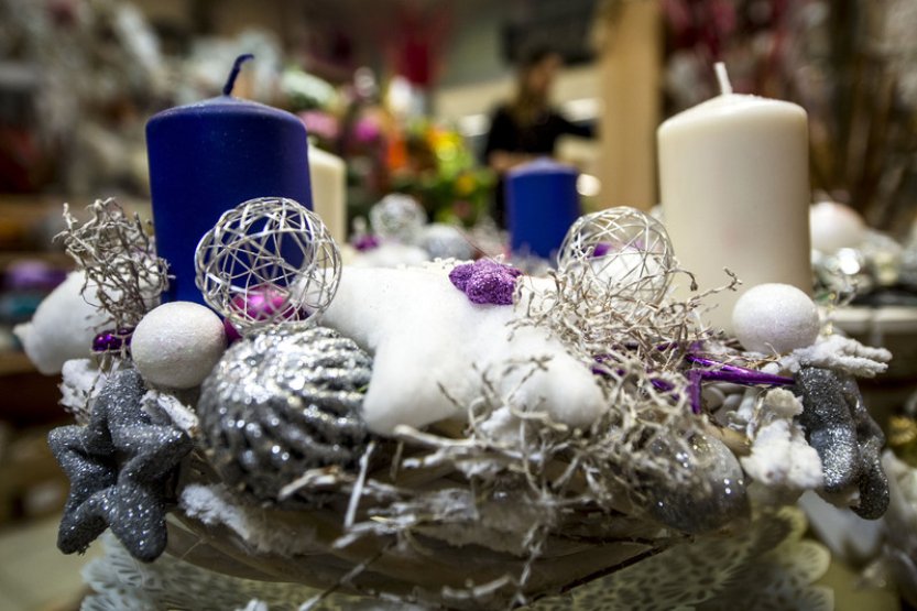 Je zlatá neděle a čas zapálit čtvrtou svíčku na adventním věnci