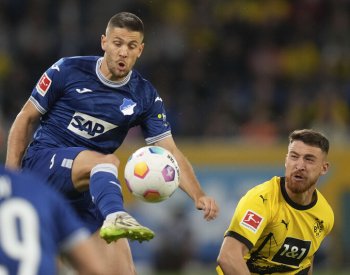 Dortmund zdolal Hoffenheim a je v čele neúplné tabulky