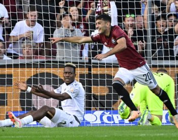 Fotbalisté Sparty zdolali v ligovém šlágru Plzeň 2:1 a upevnili si první místo