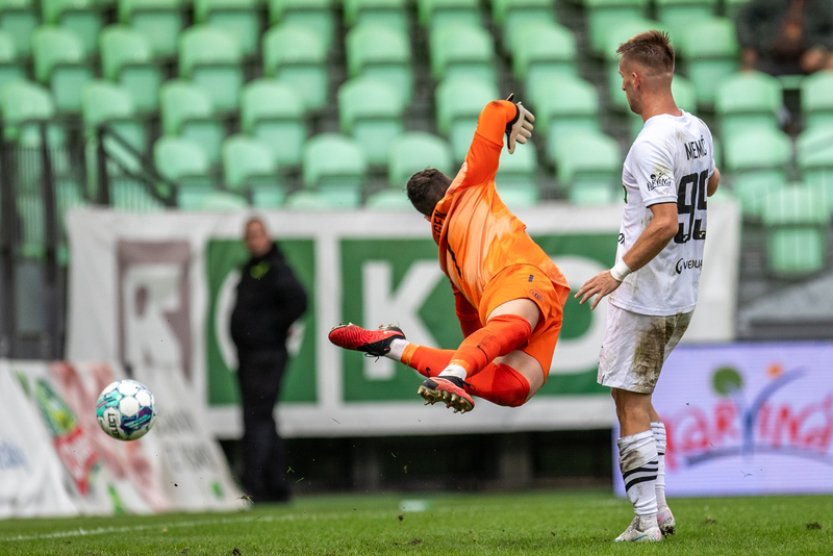 Karvinští fotbalisté rozdrtili Liberec 5:2, trenér Jarábek začal výhrou