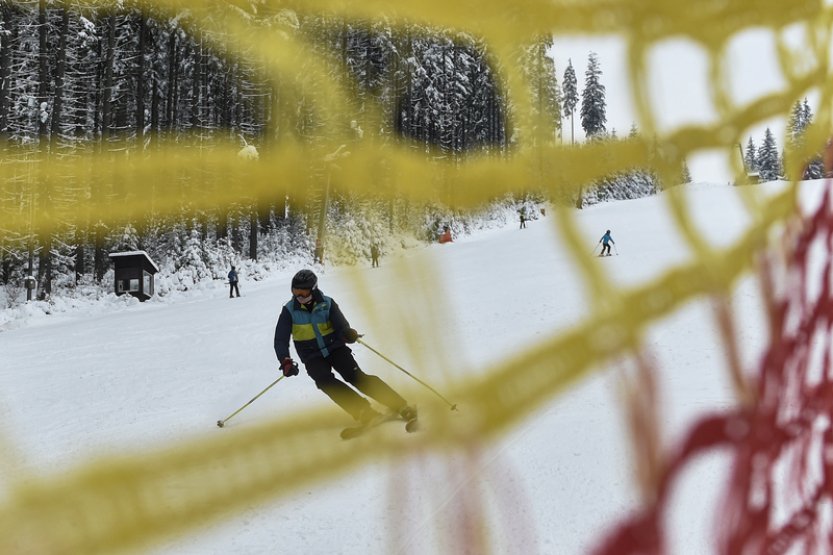 Díky sněžení zahajují provoz další skiareály, počasí by jim mělo nadále přát