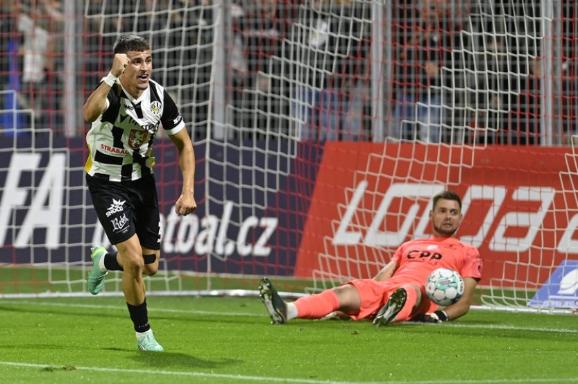 Fotbalisté Pardubic remizovali ve východočeském ligovém derby s Hradcem 1:1