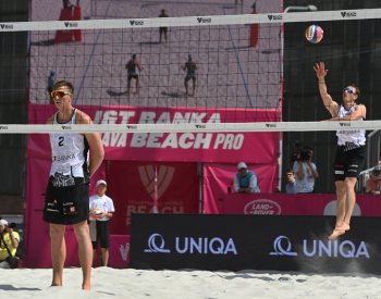 Beachvolejbalisté Perušič se Schweinerem ovládli Pro Tour Elite v Paříži