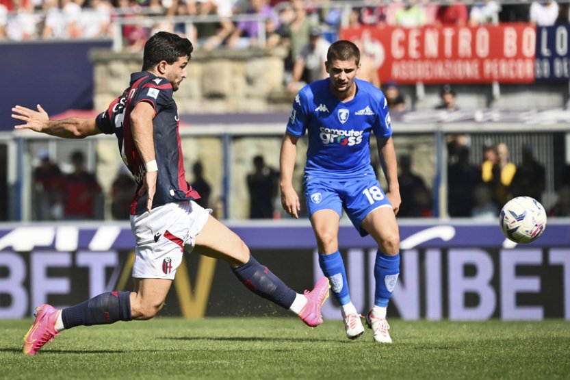 AS Řím porazil Frosinone 2:0, Orsolini hattrickem zařídil výhru Boloni