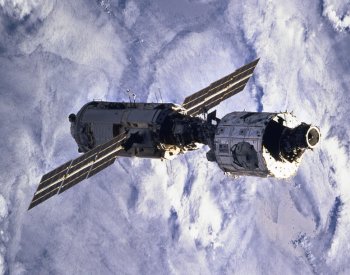 Ruští kosmonauti zrušili výstup do volného vesmíru kvůli úniku kapalin z lodi