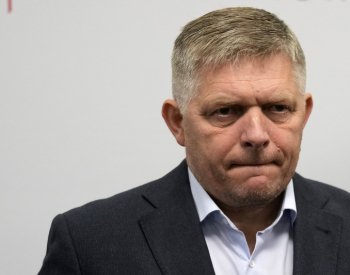 Proruský Fico se vrátil a diplomaté v Bruselu mají obavy, píší servery