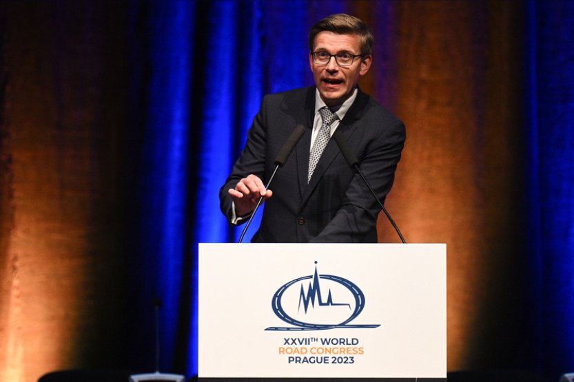 Cyklistika je zásadní pro udržitelnou dopravu, řekl ministr dopravy Kupka