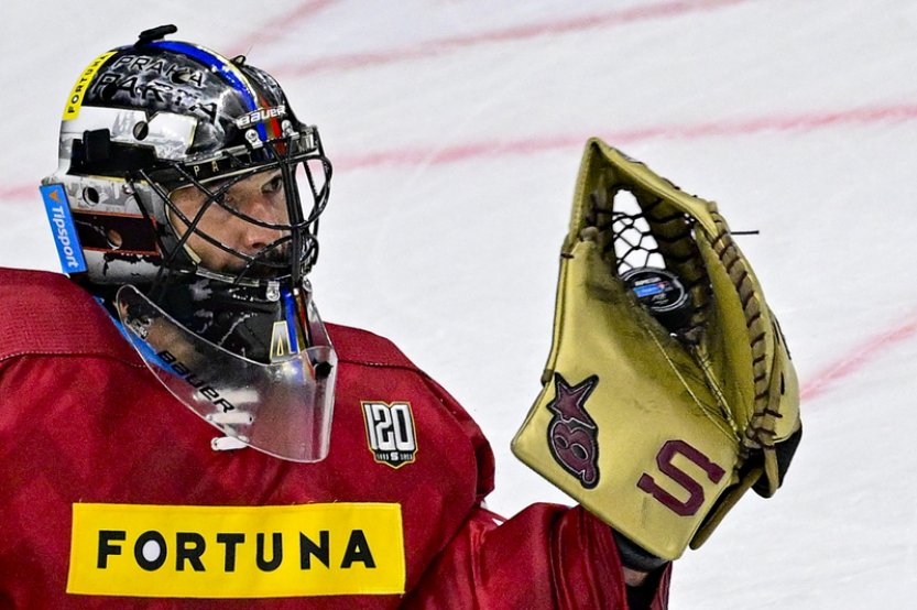 Hokejisté Sparty se mohou v úterý vrátit do čela extraligy