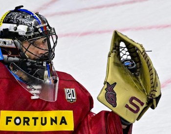 Hokejisté Sparty se mohou v úterý vrátit do čela extraligy