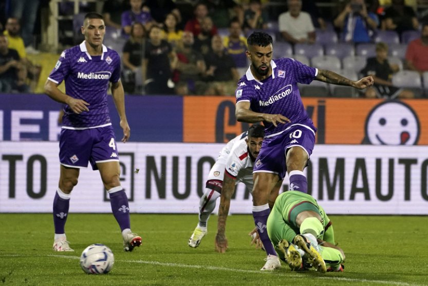 Fiorentina porazila v lize 3:0 Cagliari, Barák nenastoupil