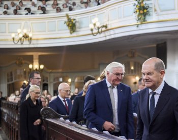 Německo slaví 33 let od znovusjednocení, podle prezidenta práce neskončila