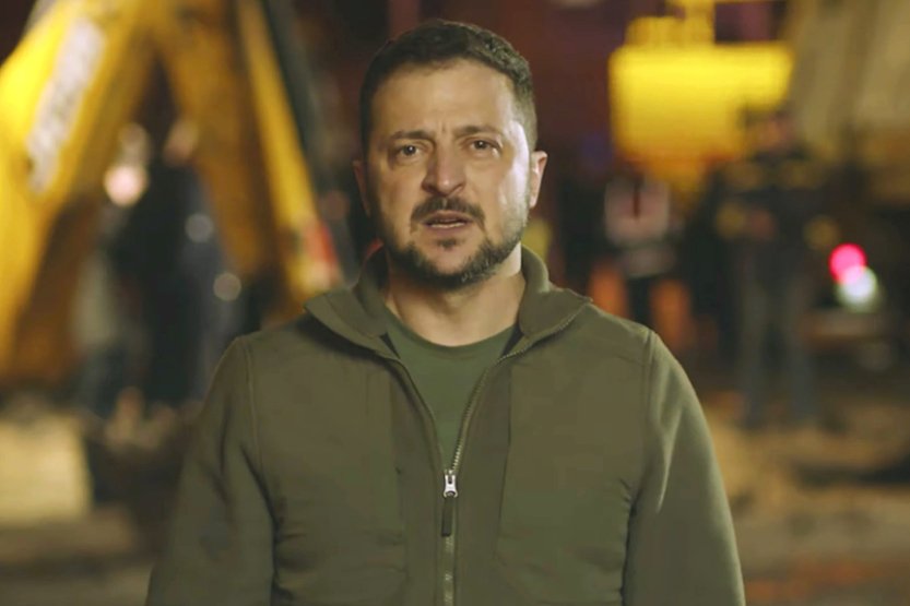 Rusko válčí s NATO, které se ještě do boje nedostavilo, pobavil Zelenskyj vtipem