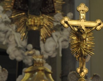 Francouzská vláda rozpustila fundamentalistické katolické hnutí Civitas