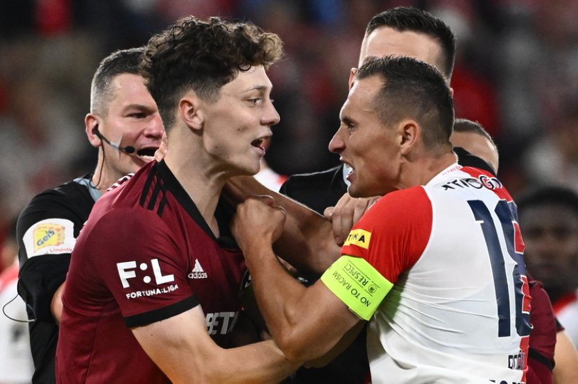 Komise zamítla odvolání slávisty Bořila proti čtyřzápasovému trestu za derby