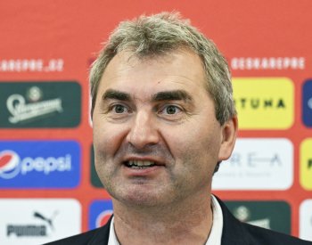 Z domácího dvojzápasu bereme jen šest bodů, řekl kouč jednadvacítky Suchopárek