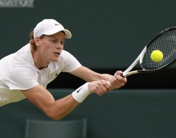 Sinner na sedmý pokus porazil Medveděva a vyhrál turnaj v Pekingu