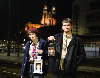 Skauti přivezli do Brna betlémské světlo