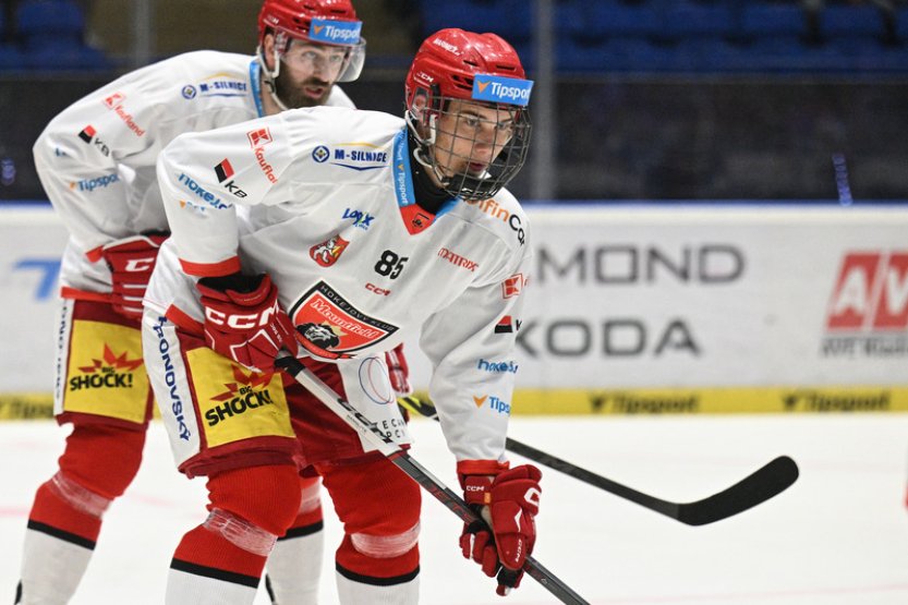 Novotný se zapsal do historie jako nejmladší střelec