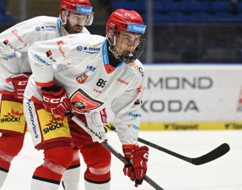 Novotný se zapsal do historie jako nejmladší střelec