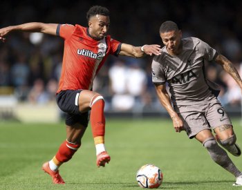 Fotbalisté Tottenhamu vyhráli i přes oslabení v Lutonu