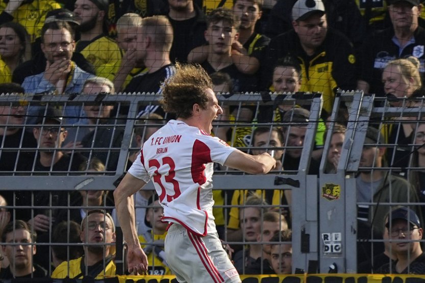 Union Berlín prohrál v Dortmundu 2:4, Král vystřídal už ve 20. minutě