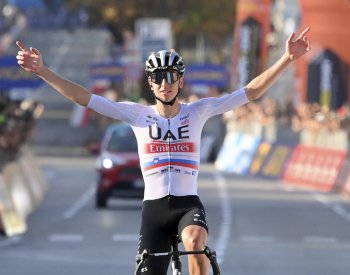 Pogačar vyhrál potřetí v řadě monument Kolem Lombardie