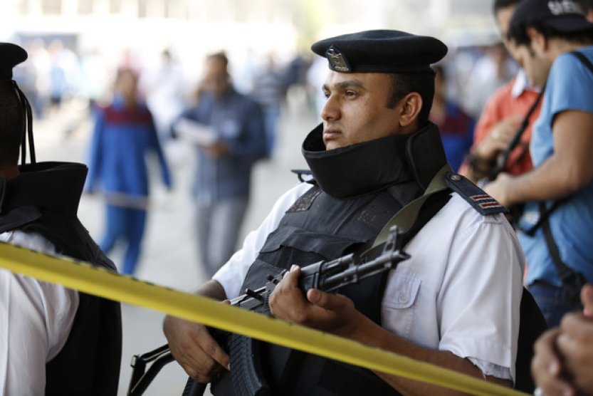 Dva Izraelci a Egypťan byli zastřeleni v Egyptě, střílel asi policista