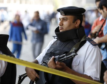 Dva Izraelci a Egypťan byli zastřeleni v Egyptě, střílel asi policista