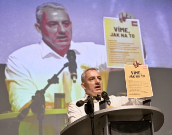 Středula: Odbory budou doporučovat pro příští rok růst mezd o osm až deset pct