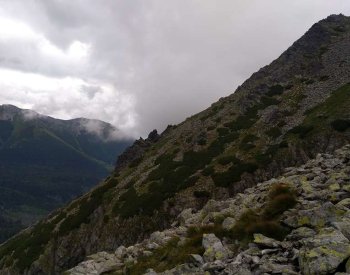 V Tatrách počasí zaskočilo turisty: teplota klesla pod nulu a napadl sníh