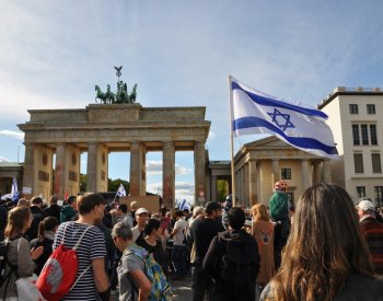 Stovky lidí v centru Berlína manifestovaly na podporu Izraele