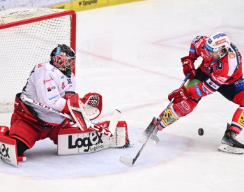 První východočeské derby sezony vyhrály i díky gólu Kauta Pardubice