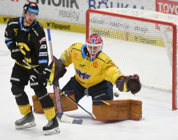 Litvínov vyhrál poosmé v řadě, dvěma góly proti Motoru přispěl Válek