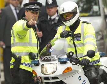 Židé v Británii a Francii čelí útokům, úřady posilují ochranu