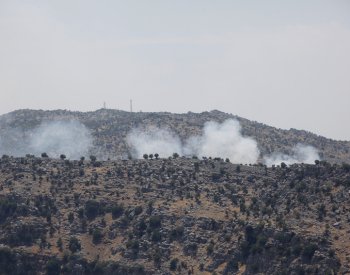 Hizballáh odpálil rakety na Izrael, reaguje na smrt čtyř svých členů v Libanonu