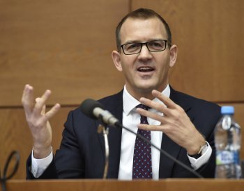 Další akcionář podal trestní oznámení ohledně prodeje části Atosu Křetínskému