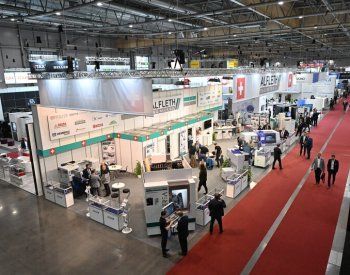 Zlatou medaili na veletrhu v Brně dostalo letadlo i miniaturní kuličkový šroub